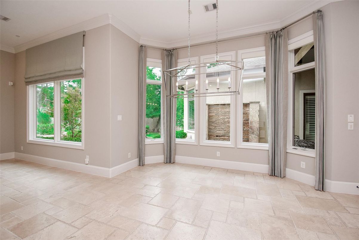 Empty room, Interior, Pendant Lights, Sun Room