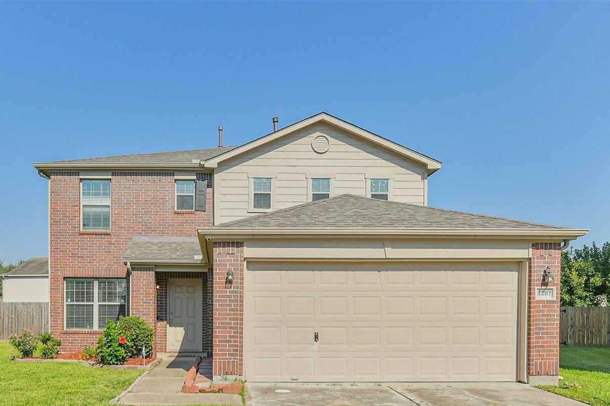 Attached, Exterior, Facade, Brick Facade, Brick Traditional
