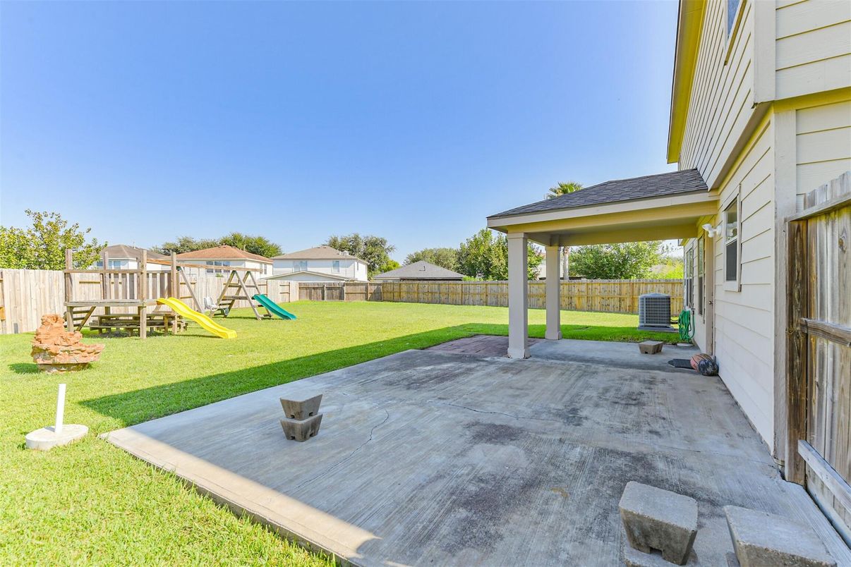 Backyard, Exterior, Playground