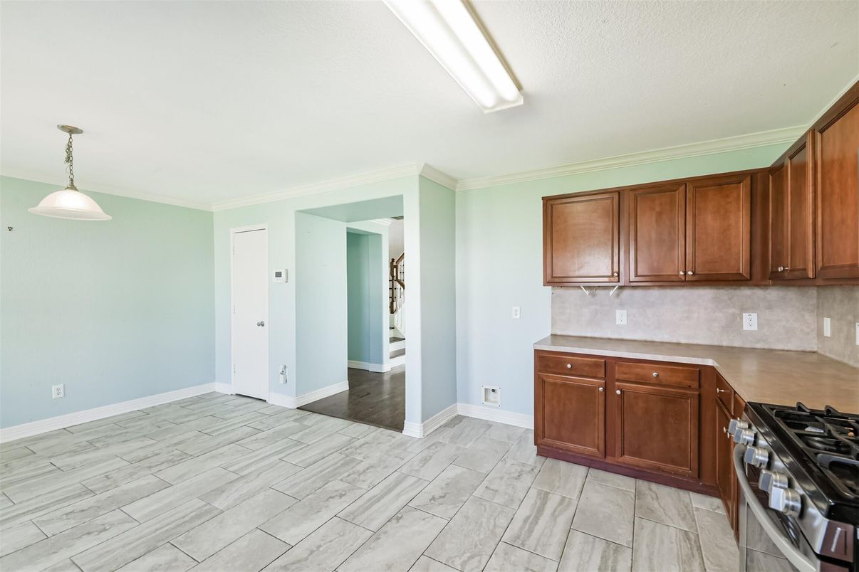 Interior, Kitchen, Pendant Lights, Wood Texture Flooring