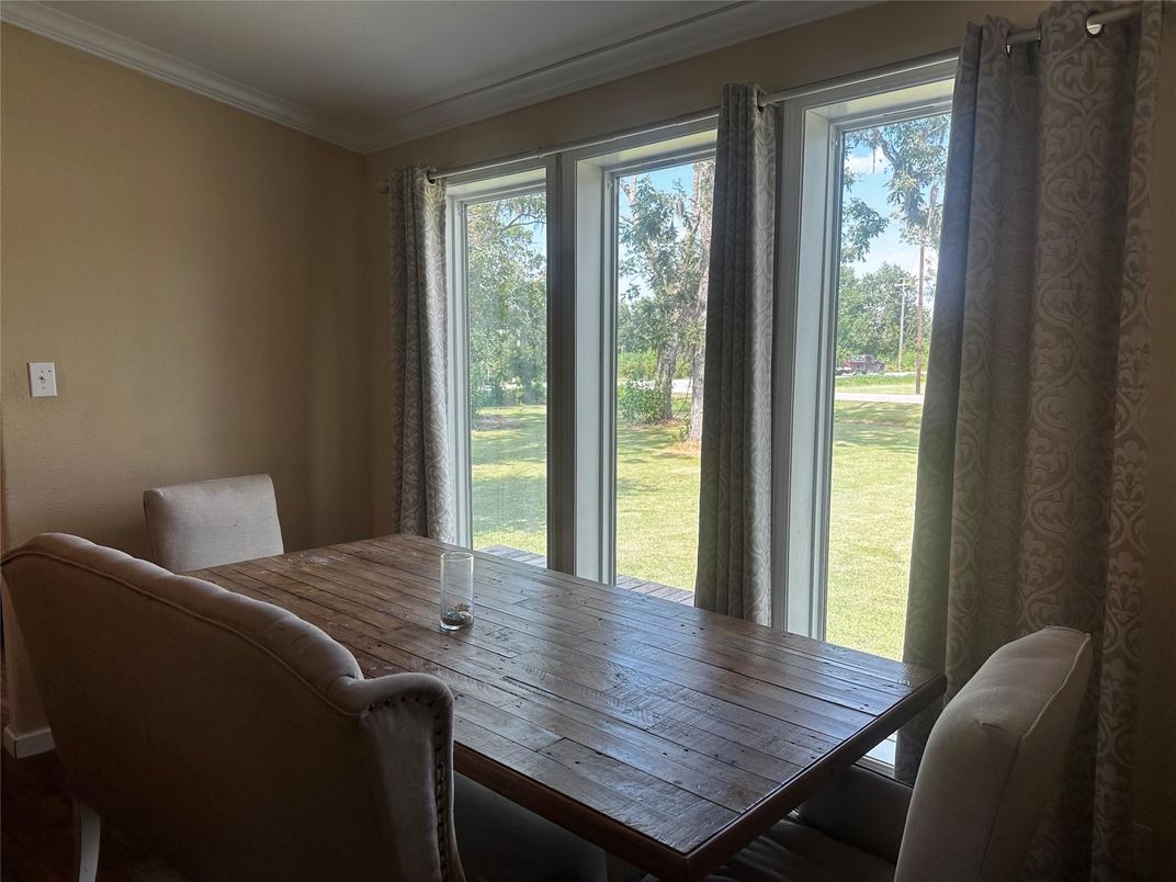 Dining room, Interior