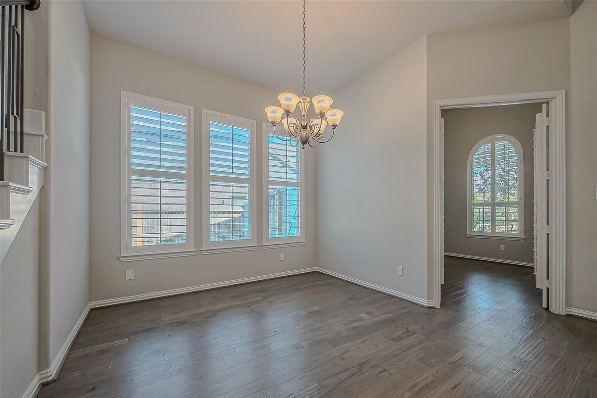 Chandelier, Empty room, Interior, Wood Texture Flooring