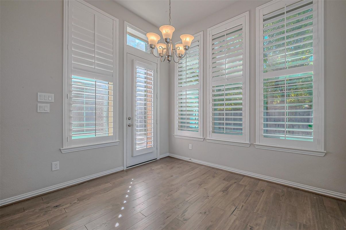 Chandelier, Empty room, Interior, Wood Texture Flooring