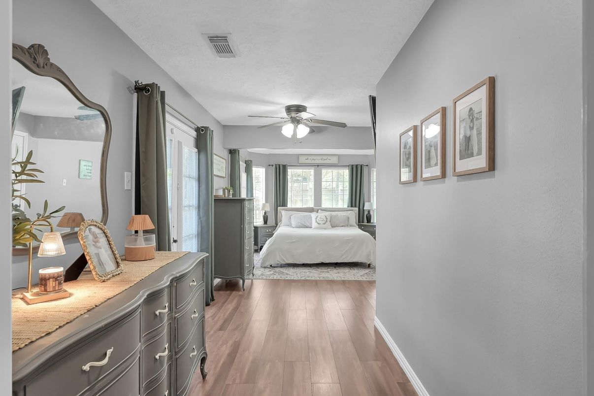 Bedroom, Interior, Wood Texture Flooring