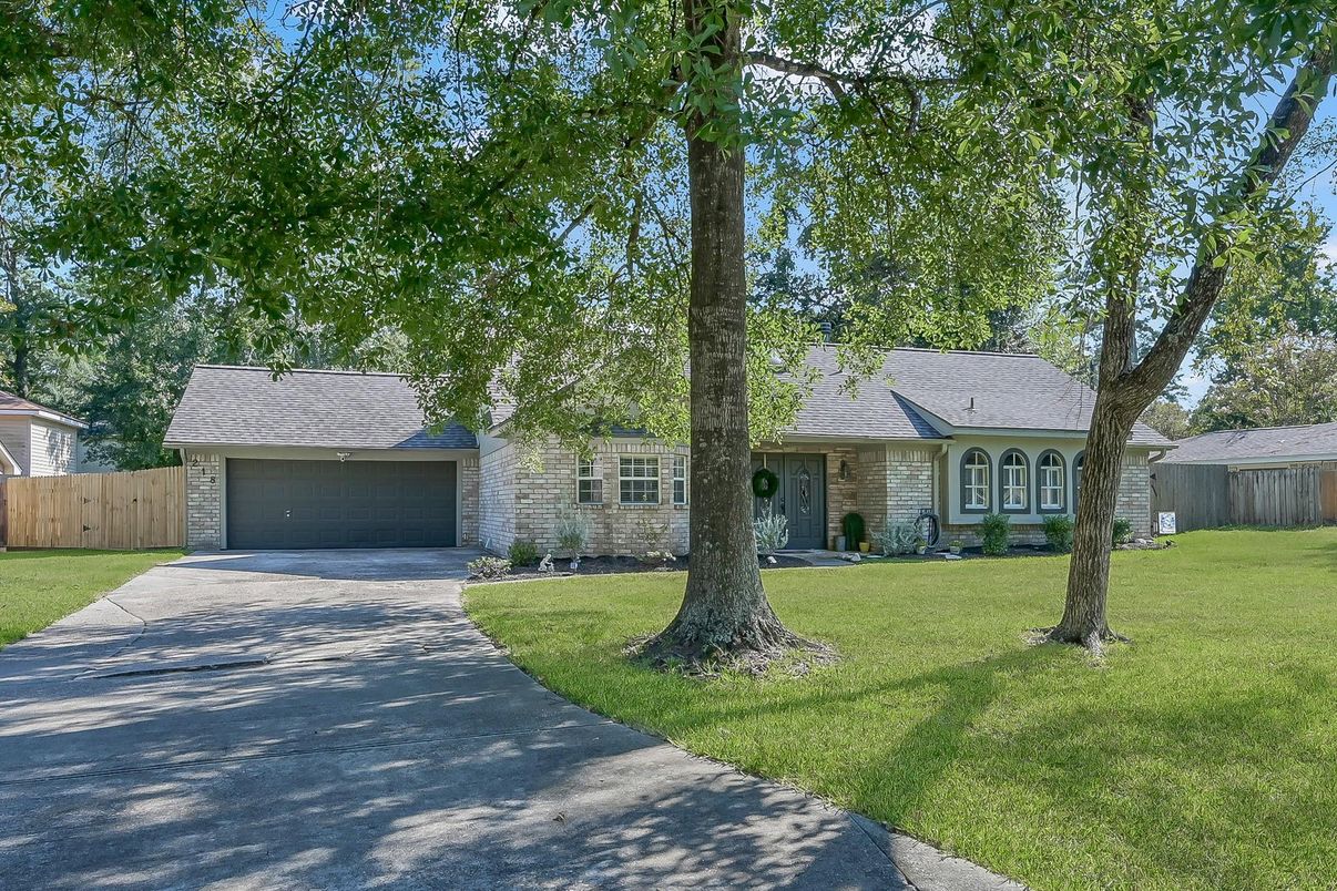 Attached, Backyard, Exterior, Facade, Ranch