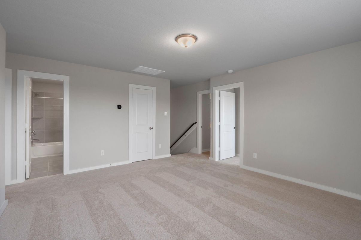 Empty room, Interior