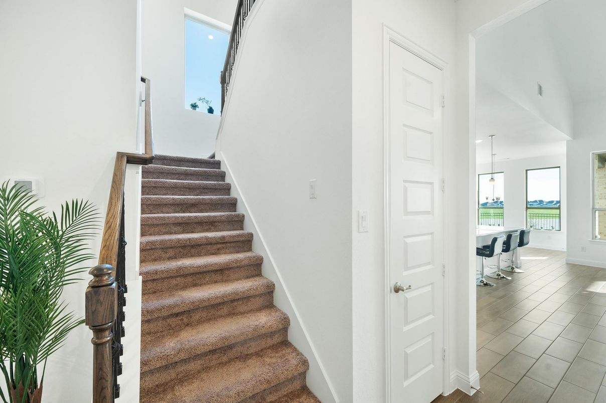Interior, Pendant Lights, Wood Texture Flooring