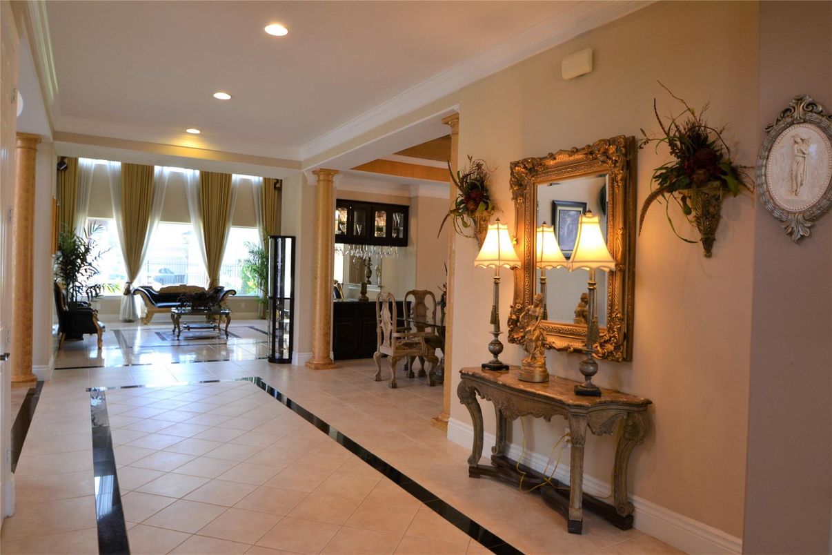 Interior, Recessed Lighting