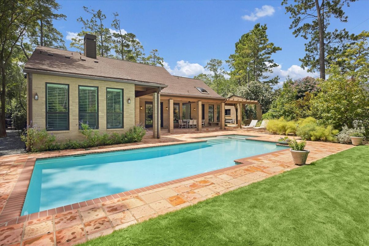 Backyard, Exterior, Pool