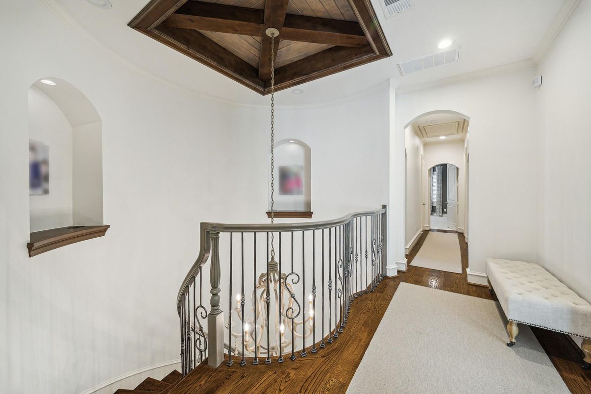 Interior, Recessed Lighting, Wooden Beams, Wooden Ceilings, Wood Texture Flooring