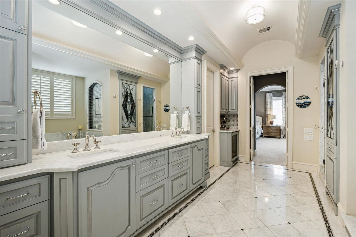 Bathroom, Dual Sink Vanities, Interior, Marble, Recessed Lighting
