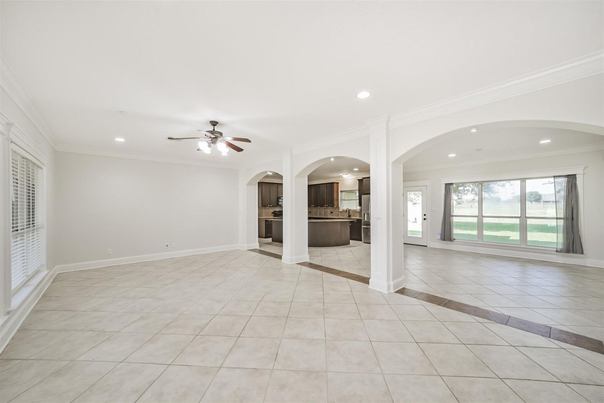 Empty room, Interior, Kitchen, Recessed Lighting