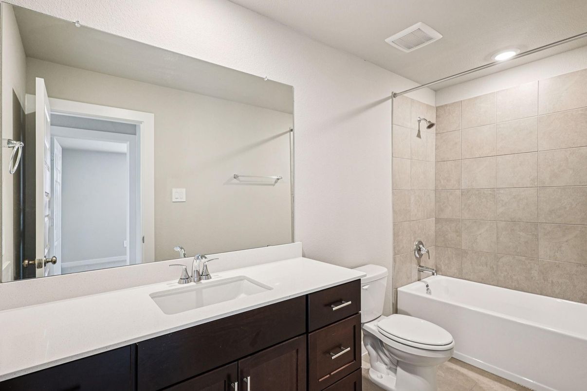 Bathroom, Interior, Recessed Lighting