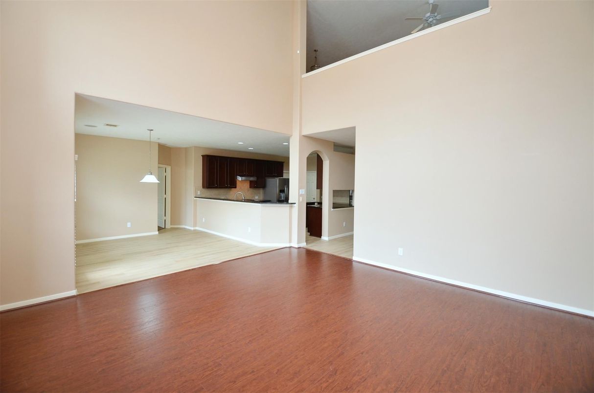 Interior, Kitchen, Pendant Lights, Wood Texture Flooring