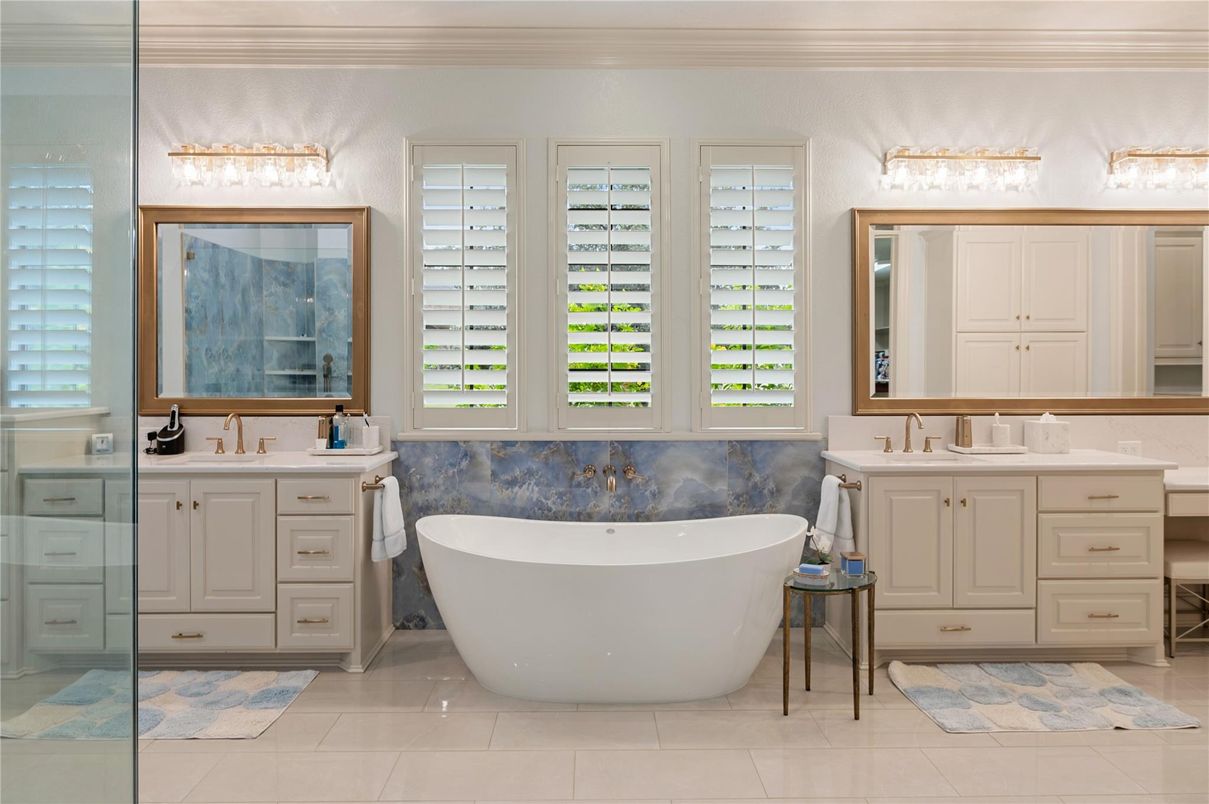 Bathroom, Dual Sink Vanities, Free Standing Baths, Interior