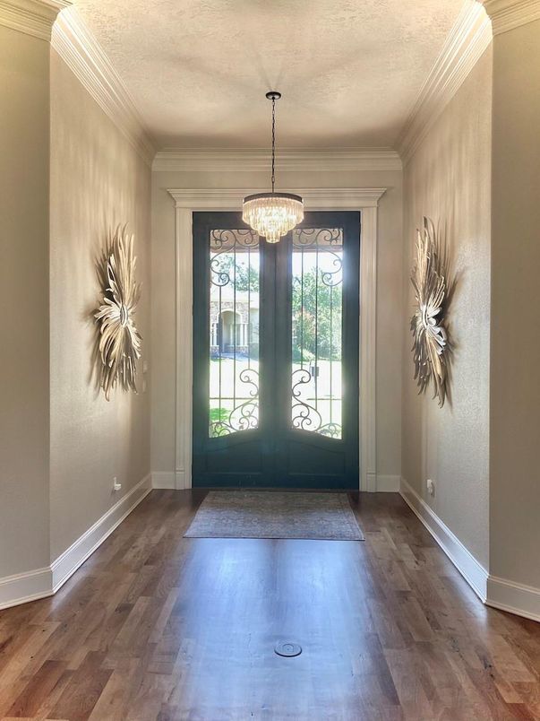 Chandelier, Interior, Wood Texture Flooring