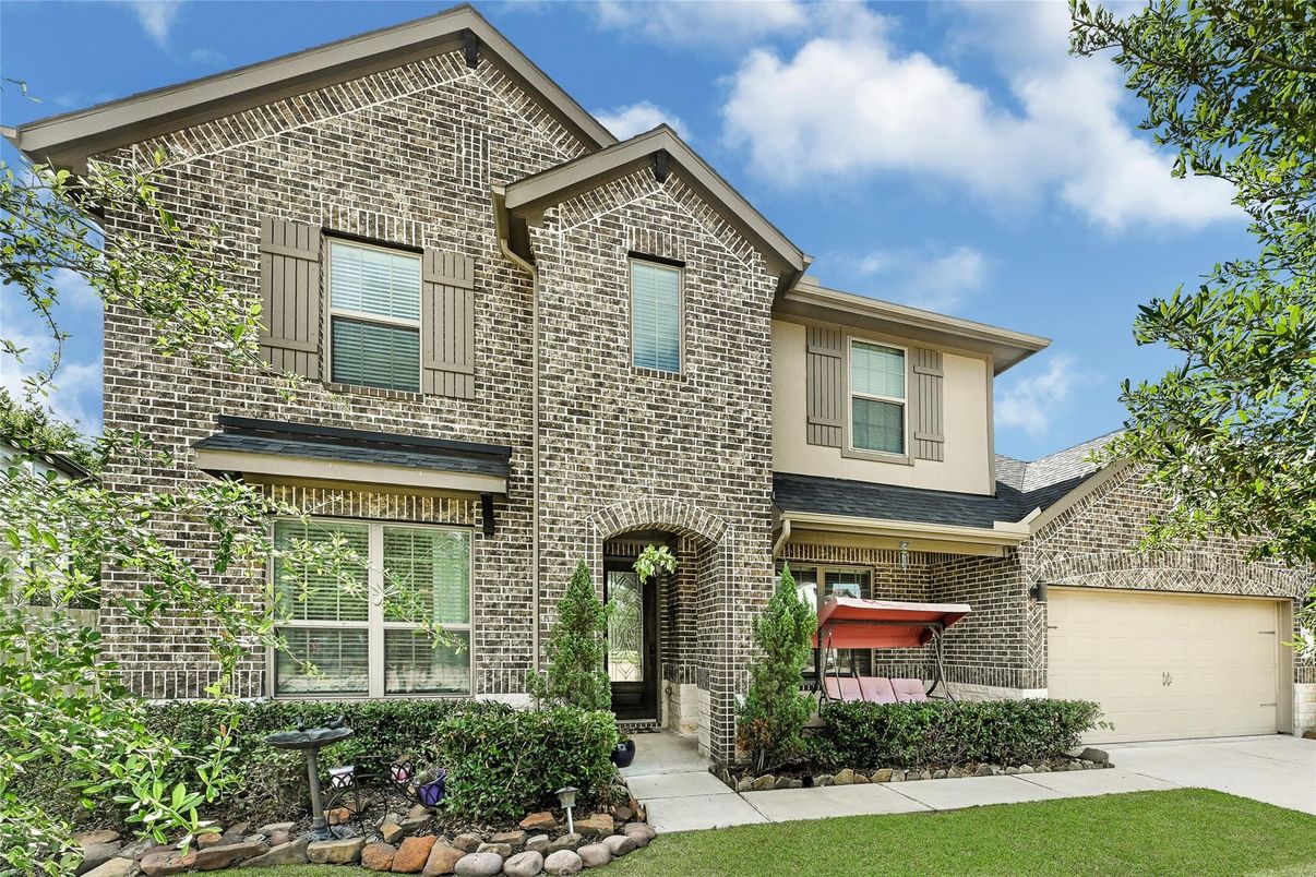 Attached, Exterior, Facade, Brick Facade, Brick Traditional
