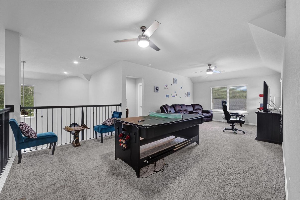 Game Room, Interior, Recessed Lighting