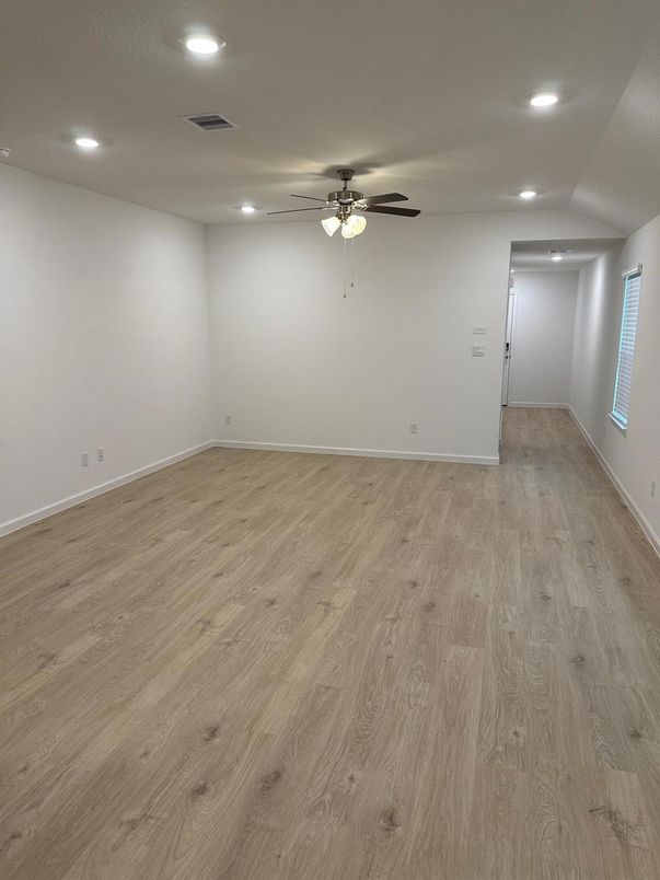 Empty room, Interior, Recessed Lighting, Wood Texture Flooring