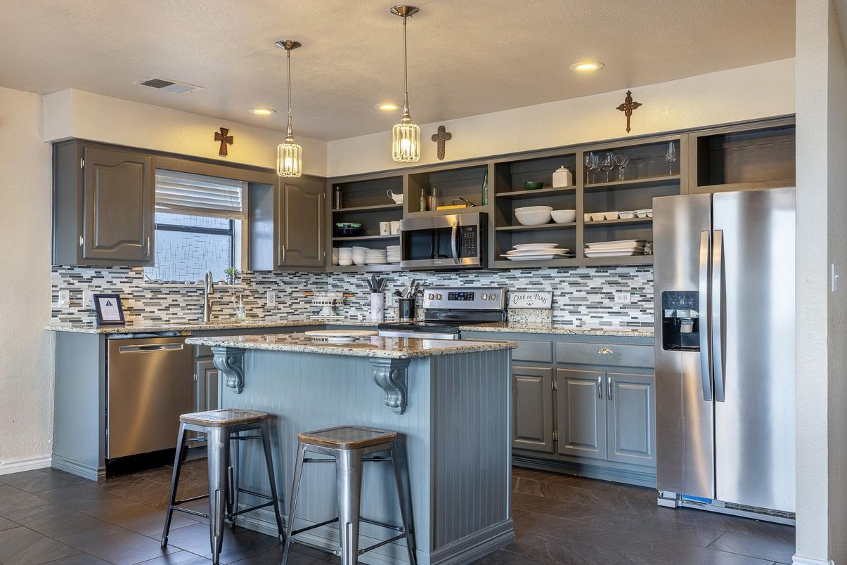 Interior, Kitchen, Pendant Lights, Recessed Lighting, Stainless Steel Appliances