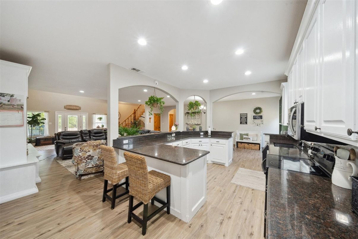 Interior, Kitchen, Living room, Recessed Lighting, Wood Texture Flooring