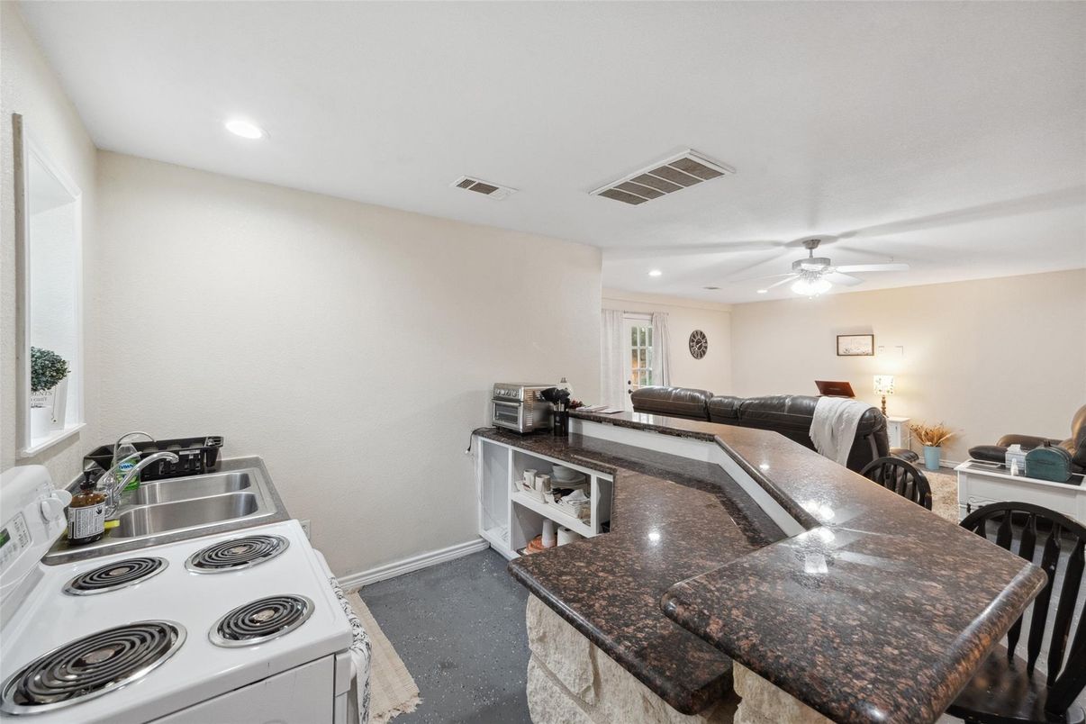 Interior, Kitchen, Living room, Recessed Lighting