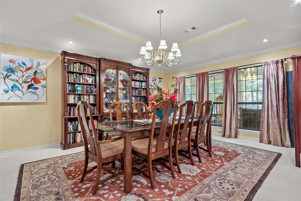 Chandelier, Dining room, Interior, Recessed Lighting