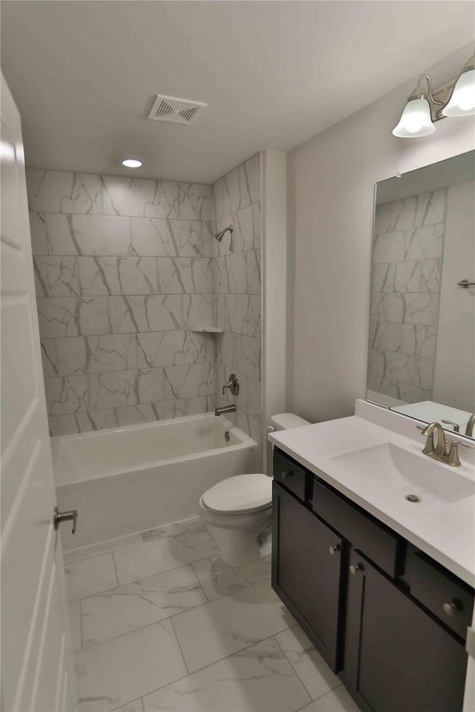 Bathroom, Interior, Marble, Marble Walls, Recessed Lighting