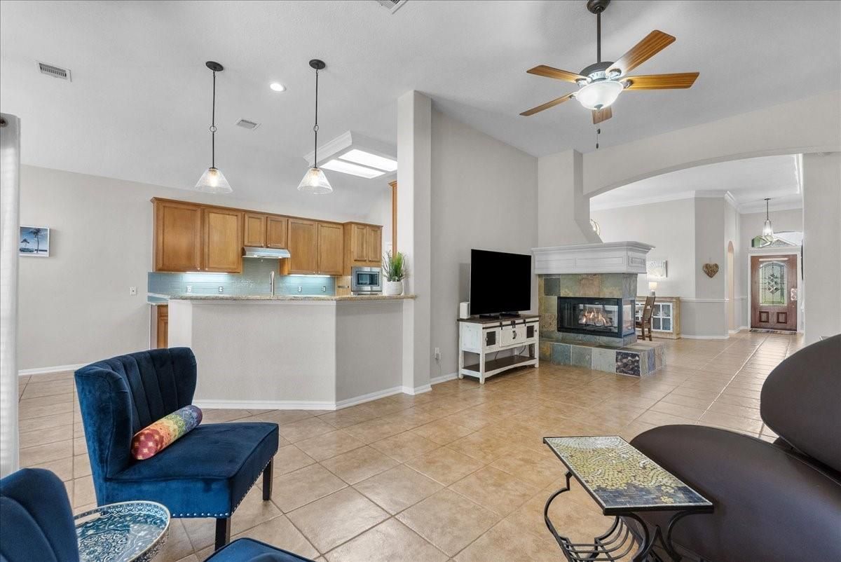 Fireplace, Interior, Kitchen, Pendant Lights