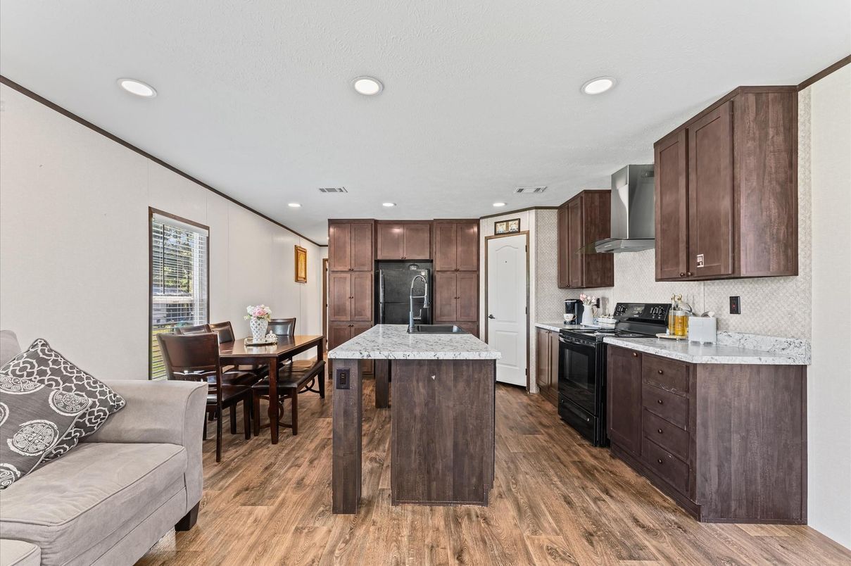 Dining room, Interior, Kitchen, Recessed Lighting, Wood Texture Flooring
