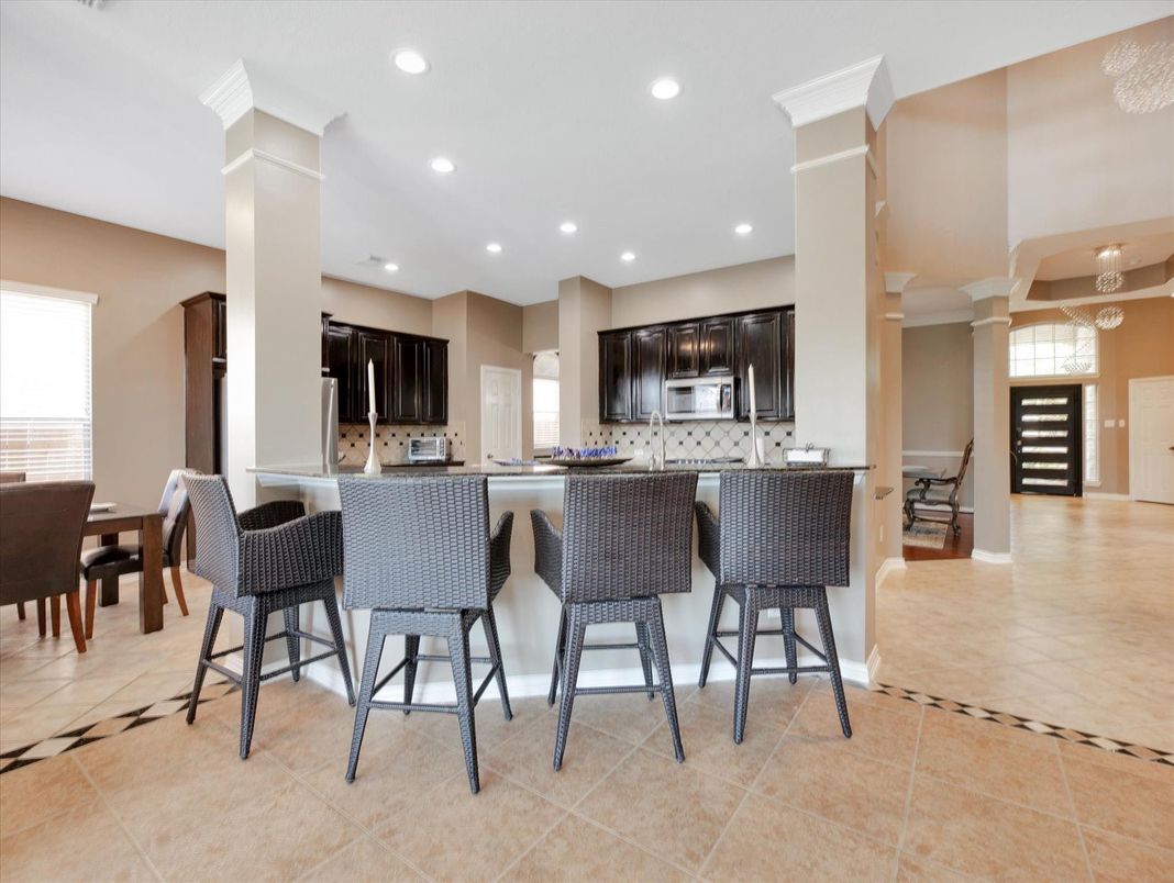 Dining room, Interior, Kitchen, Recessed Lighting, Stainless Steel Appliances