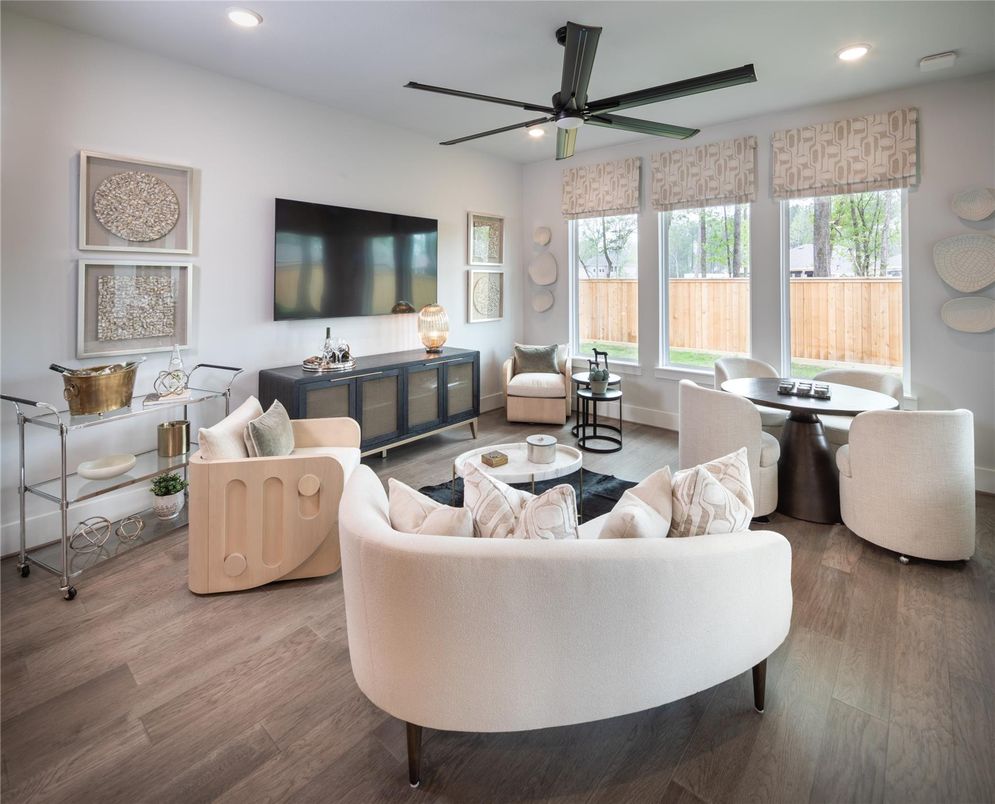 Dining room, Interior, Living room, Recessed Lighting, Wood Texture Flooring