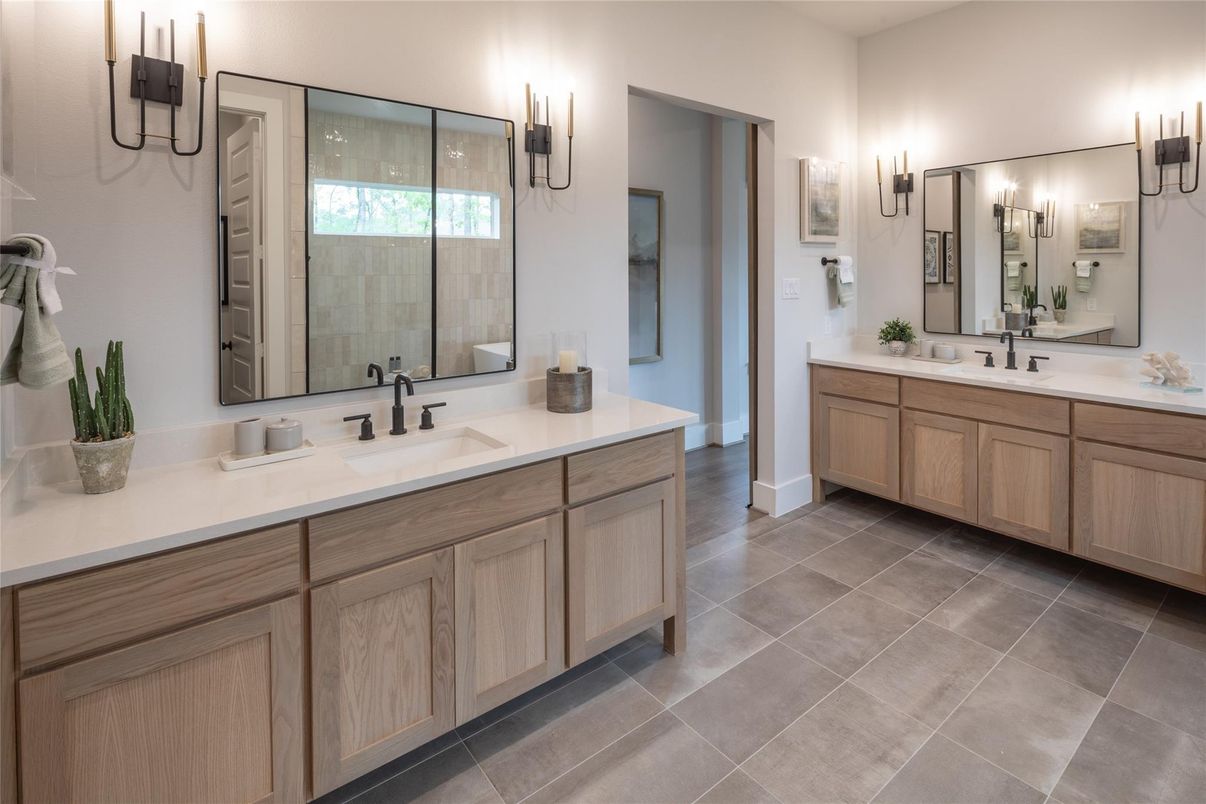 Bathroom, Dual Sink Vanities, Interior