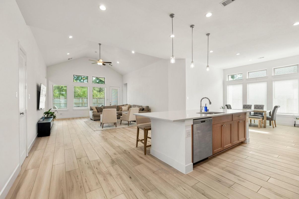 Dining room, Interior, Kitchen, Living room, Pendant Lights, Recessed Lighting, Wood Texture Flooring