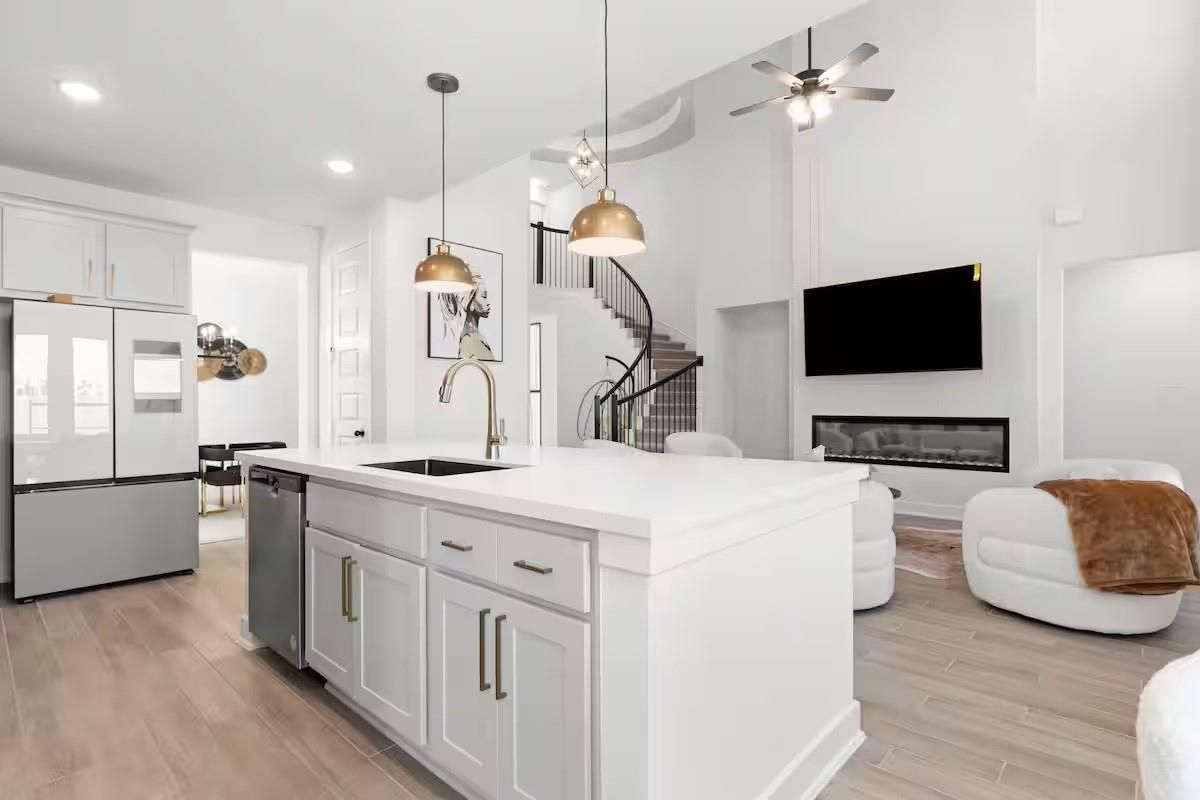 Fireplace, Interior, Kitchen, Pendant Lights, Recessed Lighting, Wood Texture Flooring