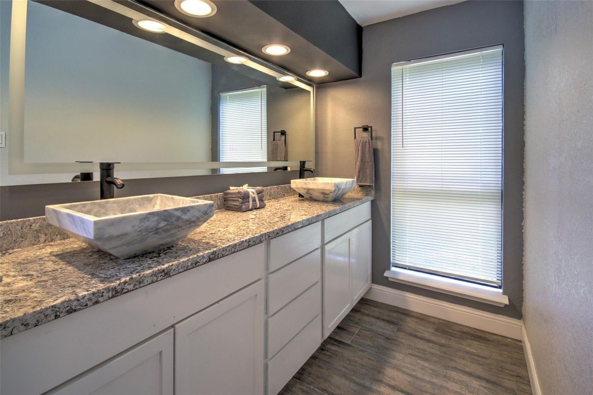 Bathroom, Dual Sink Vanities, Interior, Recessed Lighting, Wood Texture Flooring
