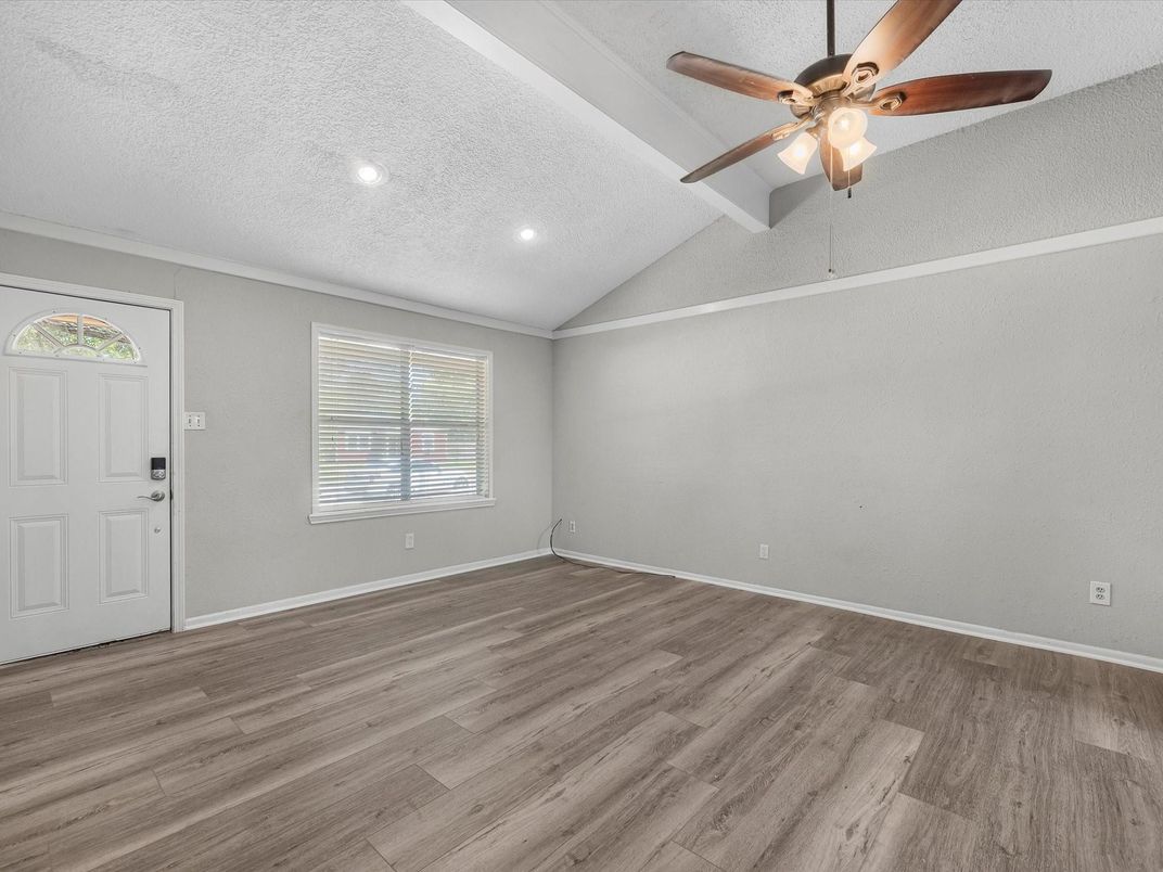 Empty room, Interior, Recessed Lighting, Wood Texture Flooring