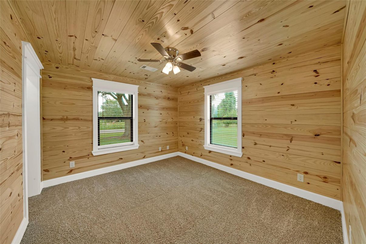 Empty room, Interior, Wooden Ceilings, Wooden Walls