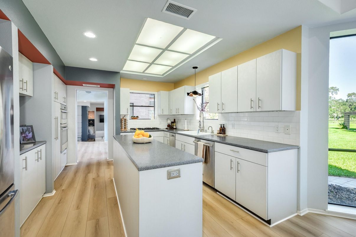 Interior, Kitchen, Pendant Lights, Recessed Lighting, Wood Texture Flooring