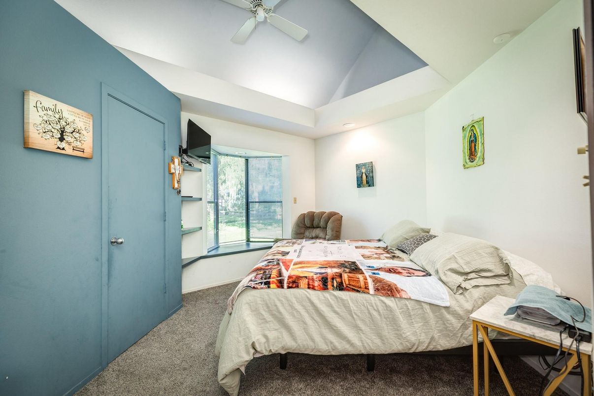 Bedroom, Interior, Recessed Lighting