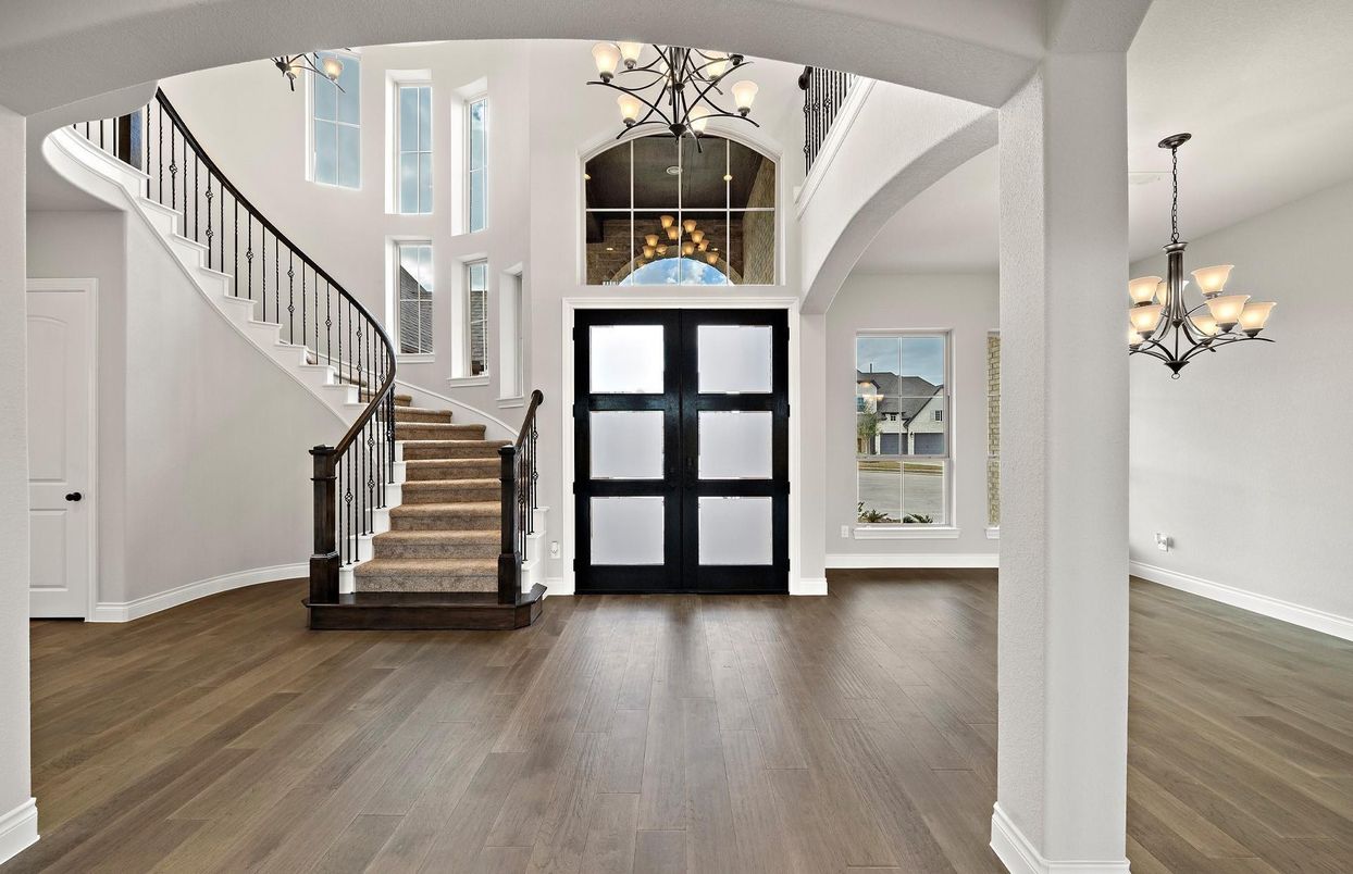 Chandelier, Interior, Wood Texture Flooring