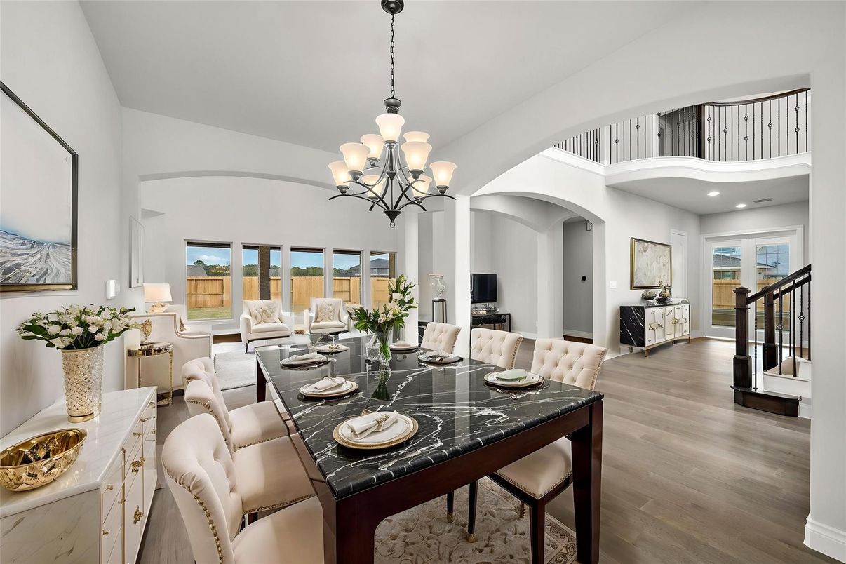Chandelier, Dining room, Interior, Recessed Lighting, Wood Texture Flooring