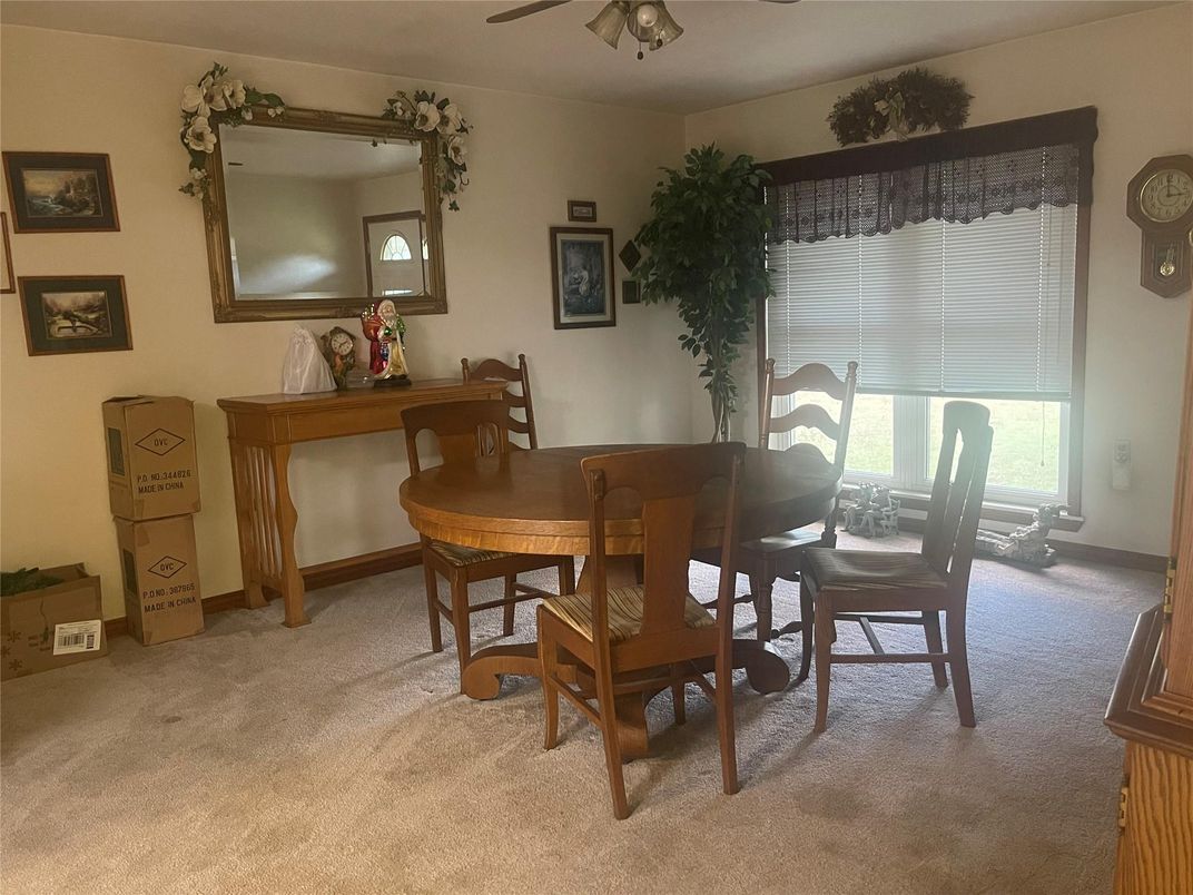 Dining room, Interior