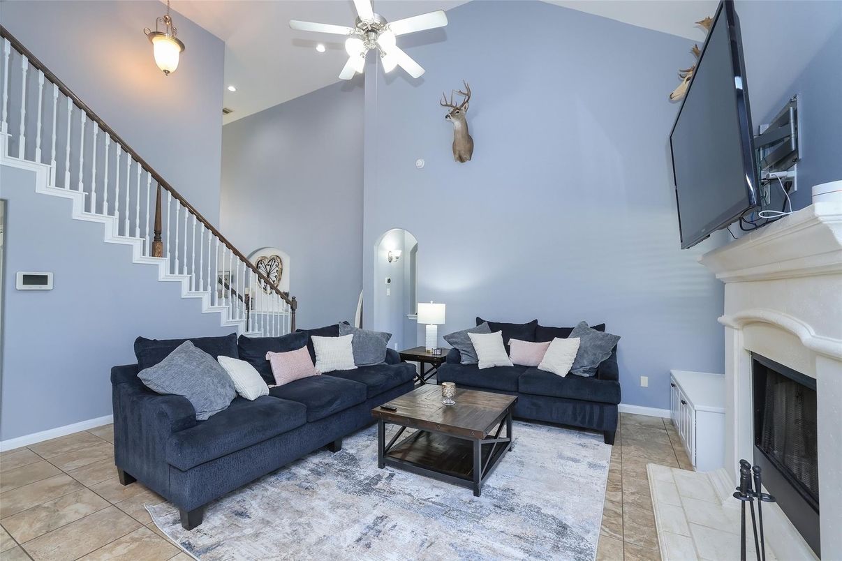 Fireplace, Interior, Living room, Recessed Lighting