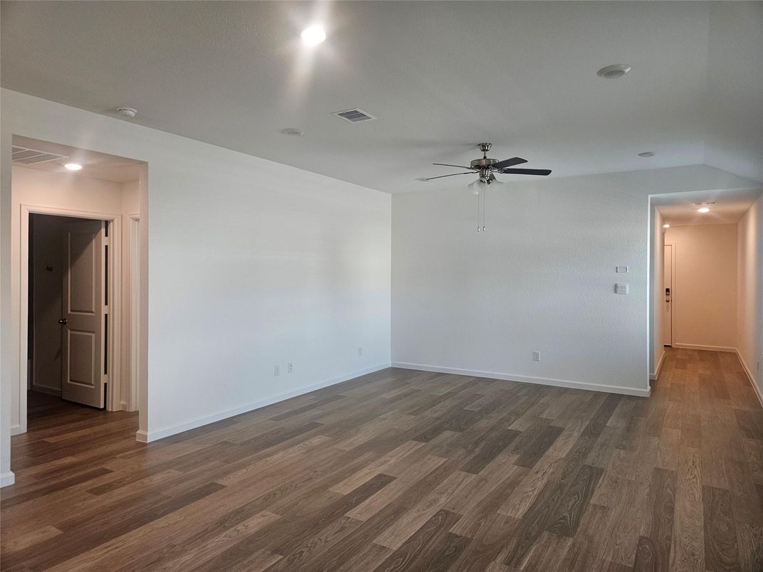 Empty room, Interior, Recessed Lighting, Wood Texture Flooring