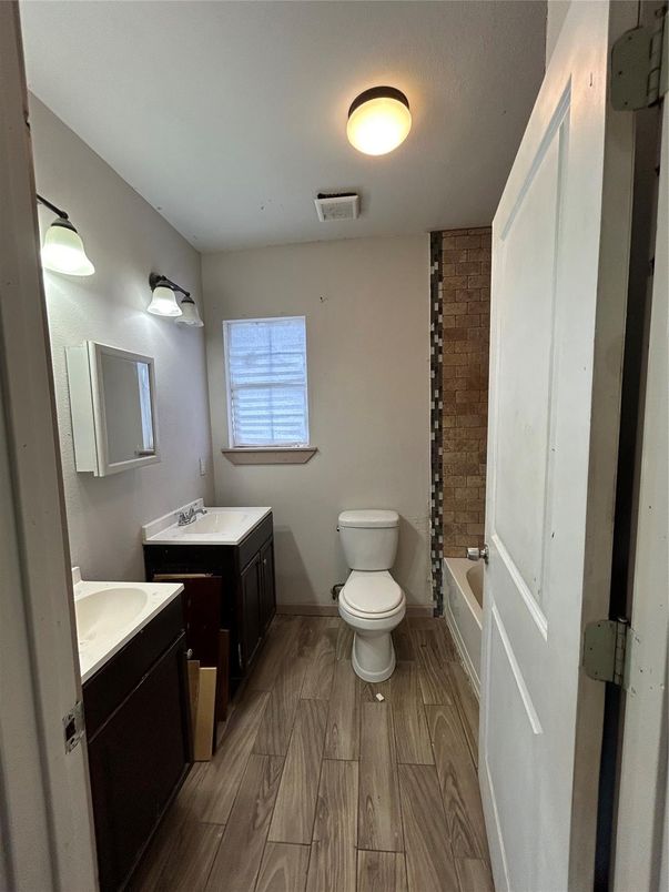 Bathroom, Interior, Wood Texture Flooring