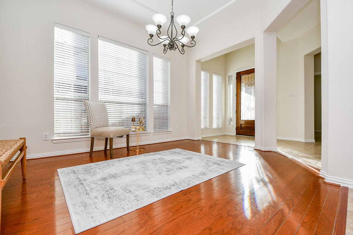 Chandelier, Interior, Wood Texture Flooring