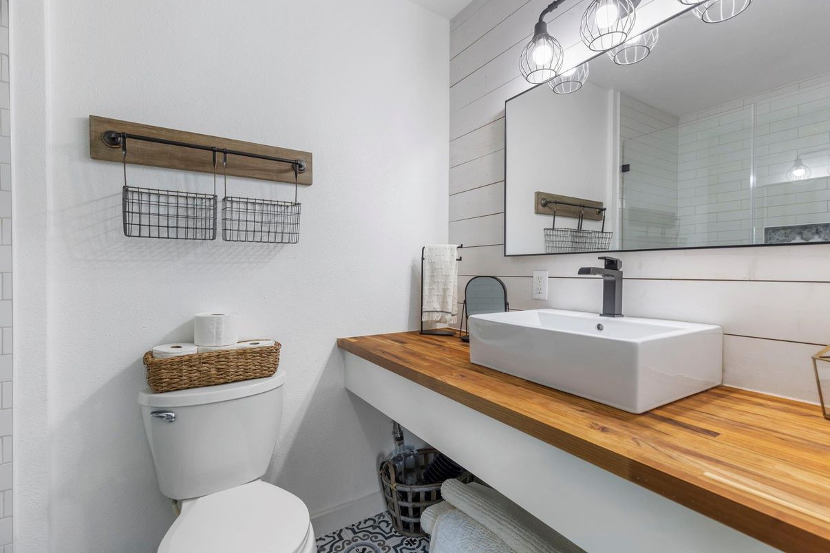 Bathroom, Interior