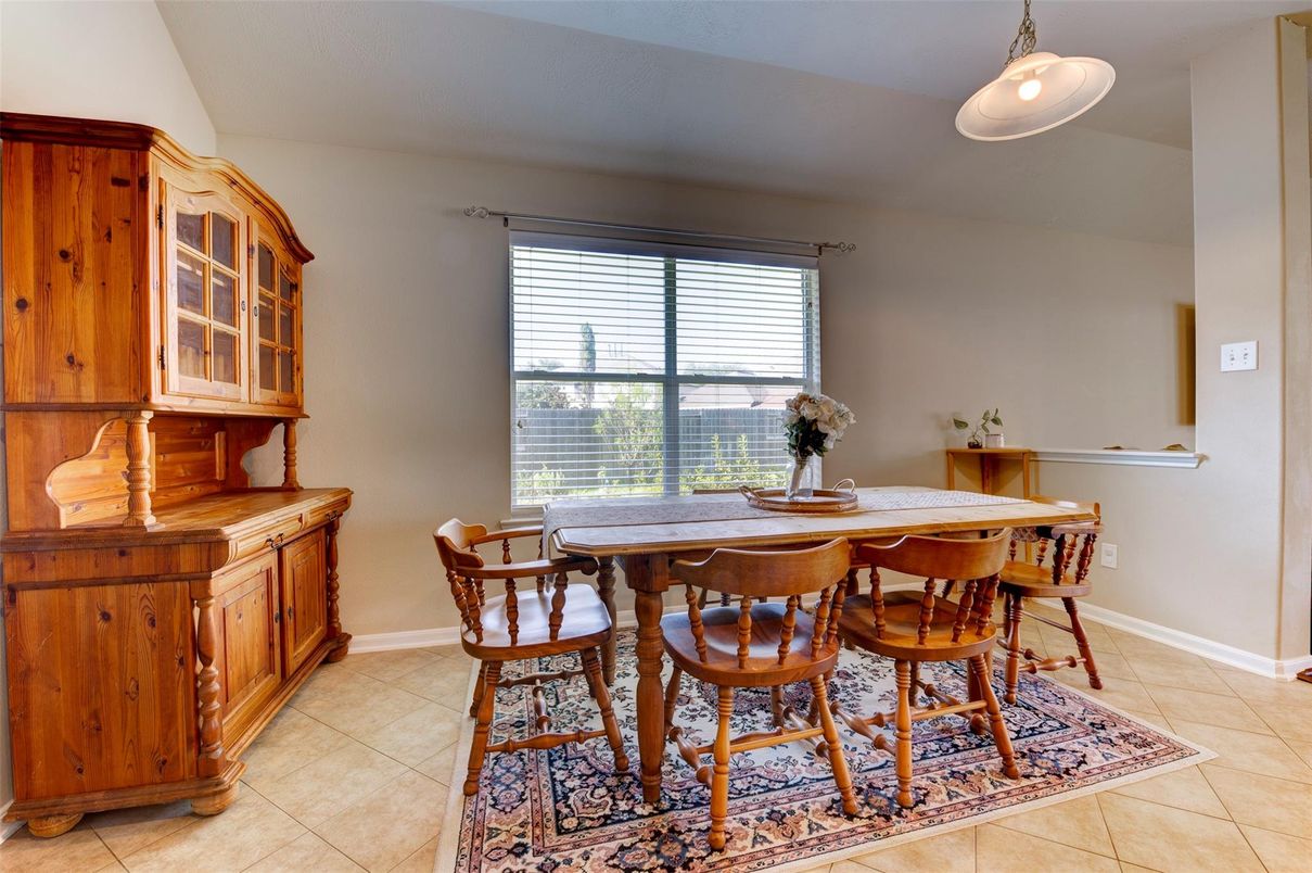 Dining room, Interior