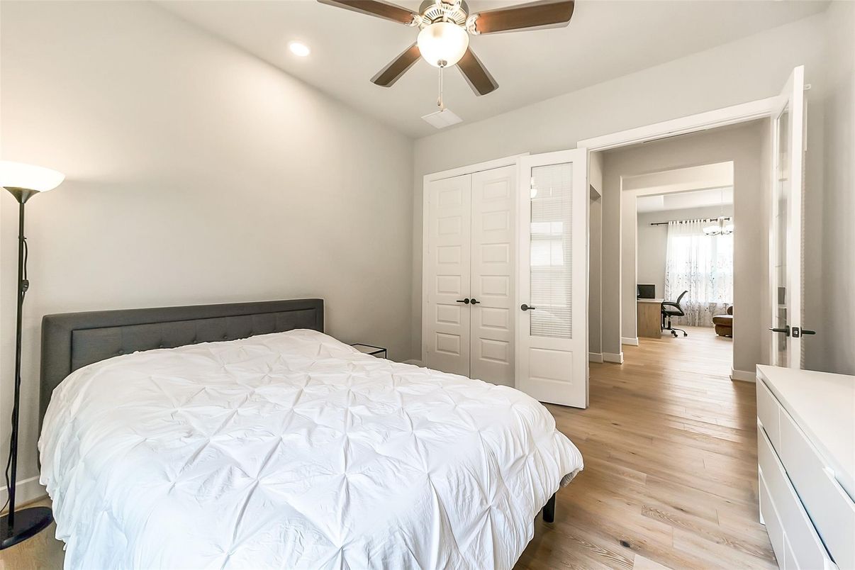 Bedroom, Interior, Recessed Lighting, Wood Texture Flooring